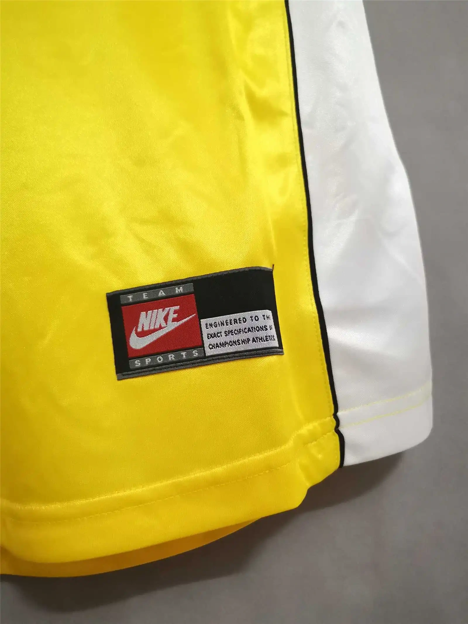 98-99 Borussia Dortmund Retro Jersey Home