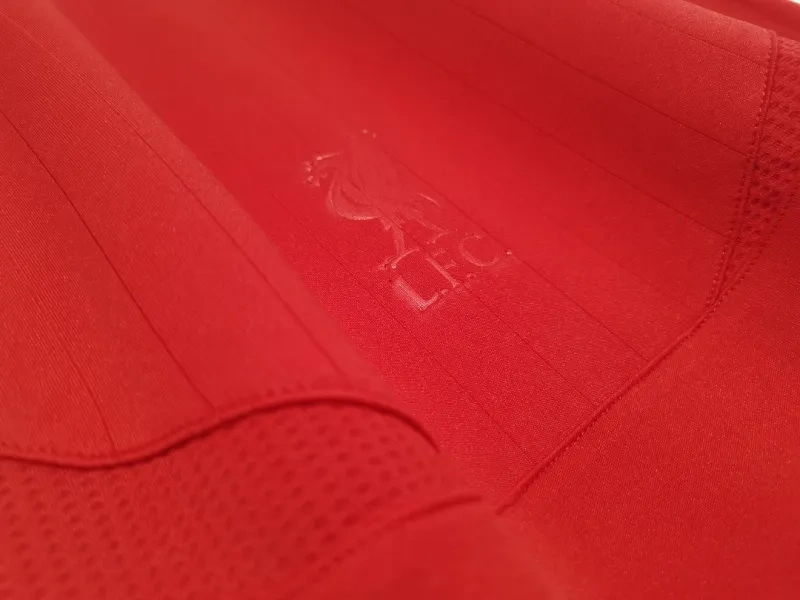 06-07 Liverpool Retro Jersey Home