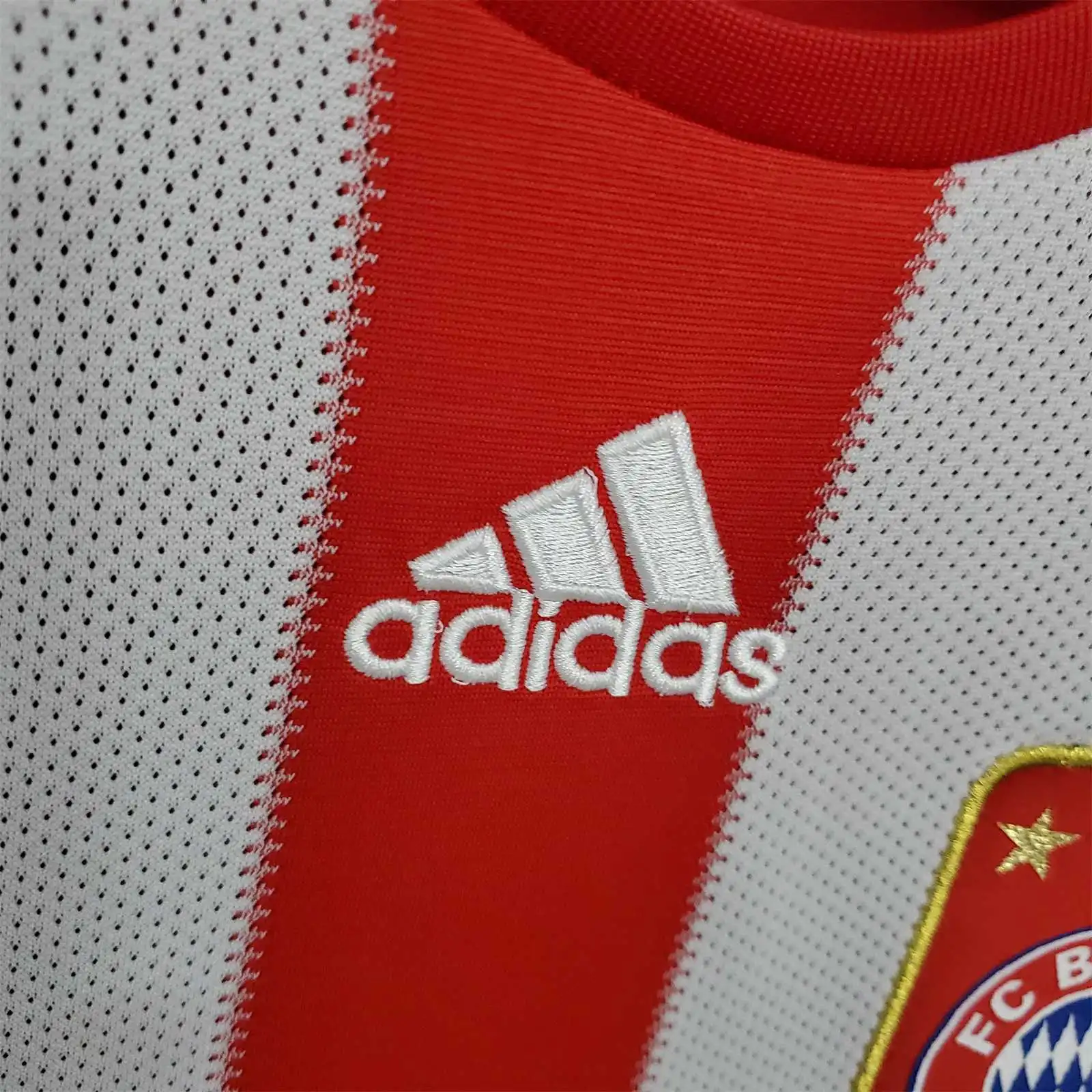10-11 Bayern Munich Home Retro Football jersey Fan version